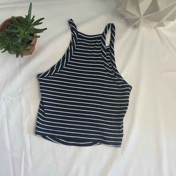 Abercrombie High-Neck Striped Crop Top - Picture 5 of 5